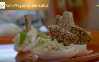 fertige Eiersalat-Schiffchen
