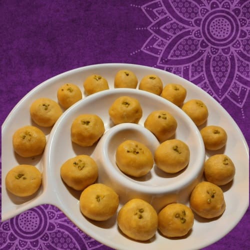 Besan Laddus