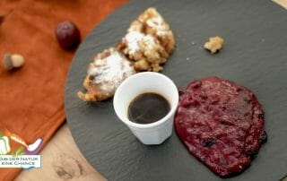 Rezept für Jetzt veganer Kaiserschmarrn mit Heidelbeeren