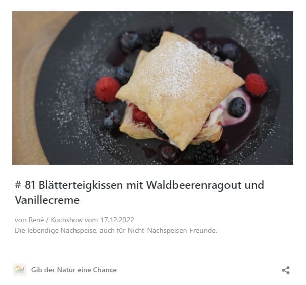 # 81 Blätterteigkissen mit Waldbeerenragout und Vanillecreme